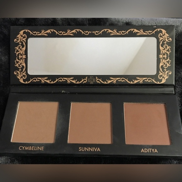 Lovecraft Beauty Bronzer Palette with shades Cymbeline, Sunniva, Aditya - Picture 12 of 16